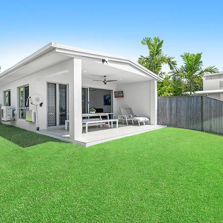 Blue Lagoon Villa B Cairns Exterior photo